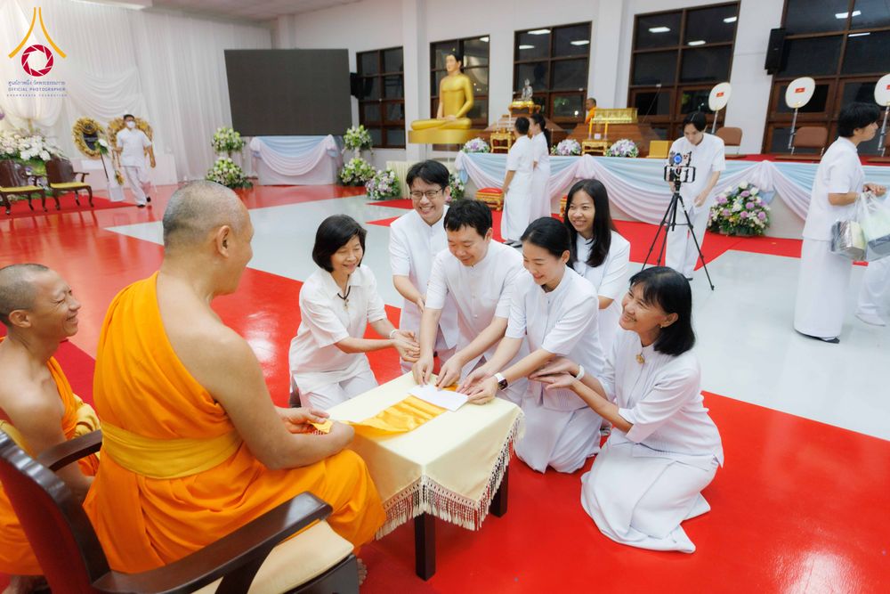 ภาพ No.316288:วันเสาร์ที่ 28 มีนาคม พ.ศ. 2569 พิธีบำเพ็ญกุศล คุณพ่อณรงค์ จินตมากุล  สิริอายุ 99 ปี 11 เดือน โยมบิดา พระครูปลัดรัตนวีรวัฒน์ (รังสฤษดิ์ อิทฺธิจินตโก) ที่ปรึกษาเจ้าคณะจังหวัดปทุมธานี เจ้าอาวาสวัดพระธรรมกาย  ณ ห้องปลูกศรัทธา 2 วัดพระธรรมกาย ปทุมธานี