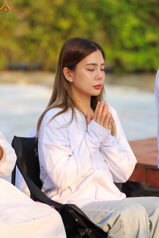 ภาพ No.294435:วันที่ 14 มกราคม พ.ศ. 2569 พิธีตักบาตรพระธรรมยาตรา ณ วัดสองพี่น้อง ต.ต้นตาล อ.สองพี่น้อง จ.สุพรรณบุรี ในโครงการธรรมยาตรา กตัญญูบูชา มหาปูชนียาจารย์ พระมงคลเทพมุนี(สด จนฺทสโร) พระผู้ปราบมาร อนุสรณ์สถาน 7 แห่ง ปีที่ 14