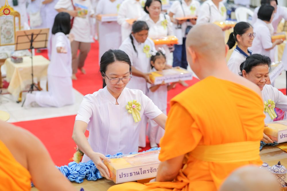 ภาพ No.339399:วันอังคารที่ 14  กรกฎาคม 2569 พิธีทอดผ้าป่าและพิธีตอกเสาเข็มมงคลต้นสุดท้าย องค์พระเจดีย์เพื่อสร้างสันติภาพโลก  ณ ธุดงคสถานพัฒนานิคม อ.พัฒนาพิคม จ.ลพบุรี