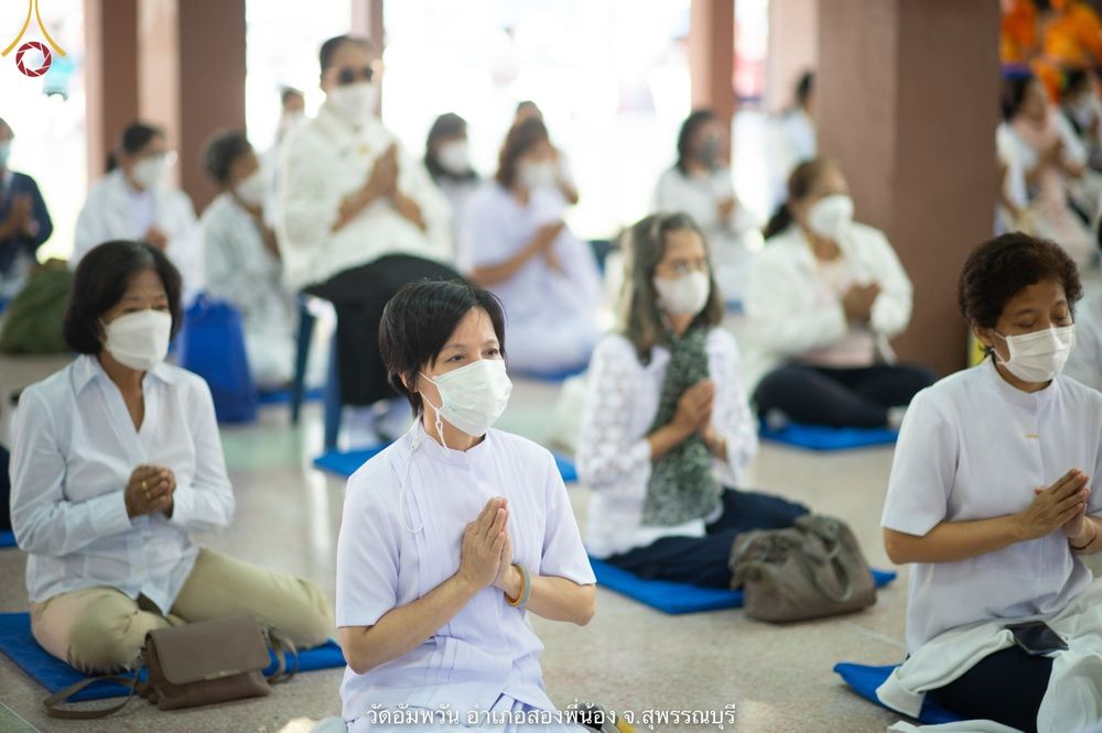 ภาพ No.69147:พระธรรมยาตรา ปฏิบัติศาสนกิจ ทำนุบำรุงศาสนสถาน, สวดธรรมจักร, ปฏิบัติธรรม ร่วมกับชุมชน,นักเรียนเด็กดีวีสตาร์ และร่วมพิธีทอดผ้าป่าบำรุงศาสนสถาน ในโครงการธรรมยาตรากตัญญูบูชา มหาปูชนียาจารย์ พระมงคลเทพมุนี(สด จนฺทสโร) พระผู้ปราบมาร อนุสรณ์สถาน 7 แห่ง ปีที่ 11