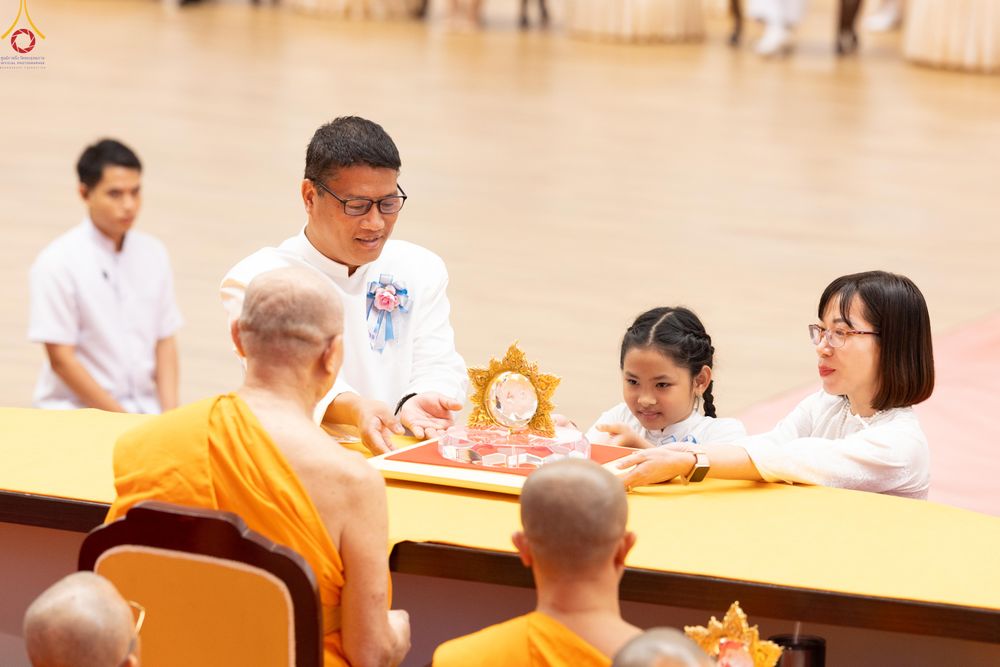 ภาพ No.311851:วันอังคารที่ 3 มีนาคม พ.ศ.2569 พิธีมอบโล่วัชรเกียรติยศ โครงการตอบปัญหาธรรมะทางก้าวหน้า ครั่งที่ 43, พิธีมอบโล่วัชรเกียรติยศ โครงการสอบตอบปัญหาศีลธรรม เพื่อสันติภาพโลก (World-Pec) ครั้งที่ 19 ณ สภาธรรมกายสากล วัดพระธรรมกาย