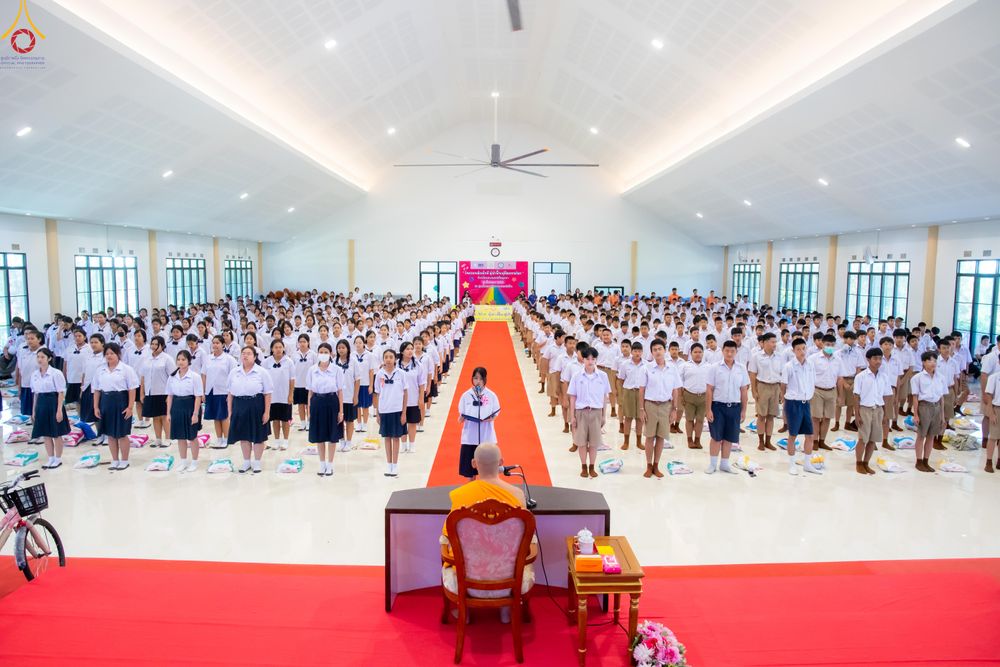 ภาพ No.283944:วันที่ 18 พฤศจิกายน พ.ศ. 2568 พิธีทอดกฐินสามัคคีทั่วไทย 30,000 วัด  โดยคณะศิษยานุศิษย์ บูชาธรรม 81 ปี  หลวงพ่อธัมมชโย  ณ วัดสวายสอ จ.บุรีรัมย์