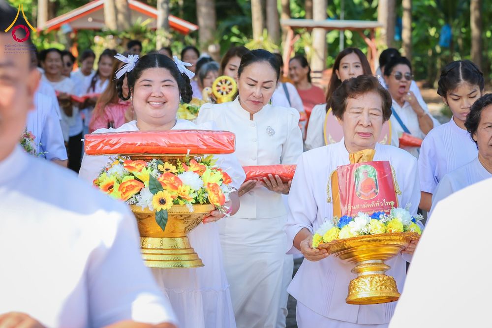 ภาพ No.168960:พิธีทอดกฐิน ณ วัดตลุกเทียม จ.พิษณุโลก ในโครงการกฐินสามัคคีทั่วไทย 30,000 วัด บูชาธรรม 80 ปี หลวงพ่อธัมมชโย โดยคณะศิษยานุศิษย์วัดพระธรรมกาย วันที่ 23 ตุลาคม พ.ศ. 2567