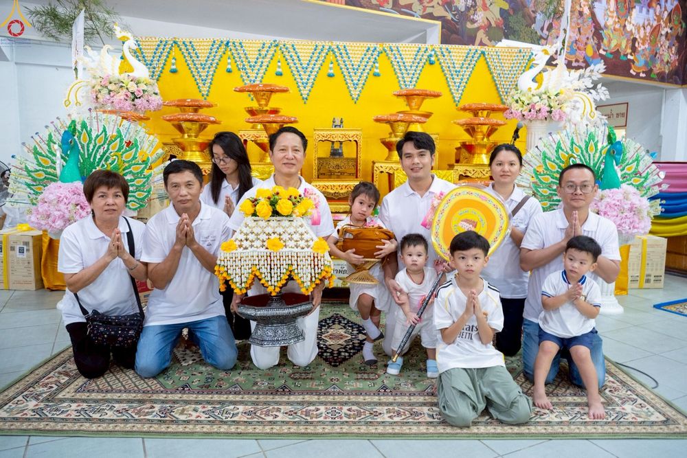 ภาพ No.286014:วันที่ 11 ตุลาคม พ.ศ. 2568 พิธีทอดกฐินสามัคคีทั่วไทย 30,000 วัด โดยคณะศิษยานุศิษย์ บูชาธรรม 81 ปี หลวงพ่อธัมมชโย ณ วัดโบสถ์บน ต.บางคูเวียง อ.บางกรวย จ.นนทบุรี