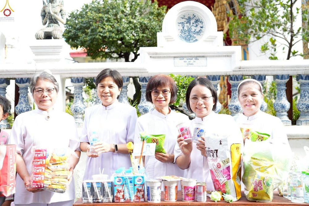 ภาพ No.250183:วันพุธที่ 8 ตุลาคม พ.ศ. 2568 พิธีทอดกฐินสามัคคีทั่วไทย 30,000 วัด โดยคณะศิษยานุศิษย์ บูชาธรรม 81 ปี หลวงพ่อธัมมชโย ณ วัดคลองเตยใน กรุงเทพฯ