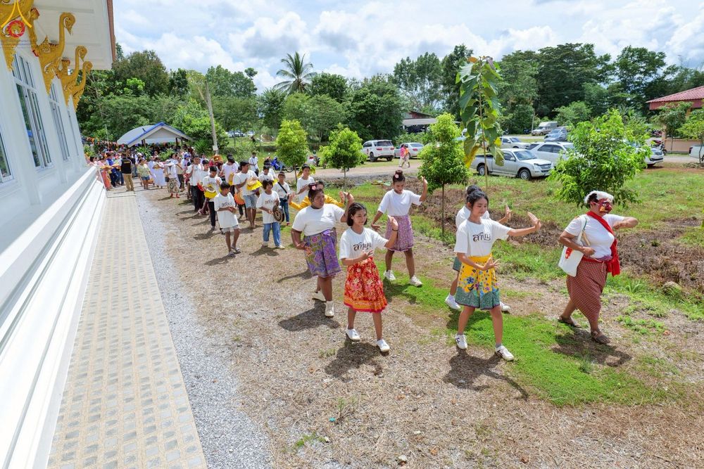 ภาพ No.258384:วันที่ 18 ตุลาคม พ.ศ. 2568 พิธีทอดกฐินสามัคคีทั่วไทย 30,000 วัด โดยคณะศิษยานุศิษย์ บูชาธรรม 81 ปี หลวงพ่อธัมมชโย ณ วัดโตงไชยาราม อ.ย่านตาขาว จ.ตรัง