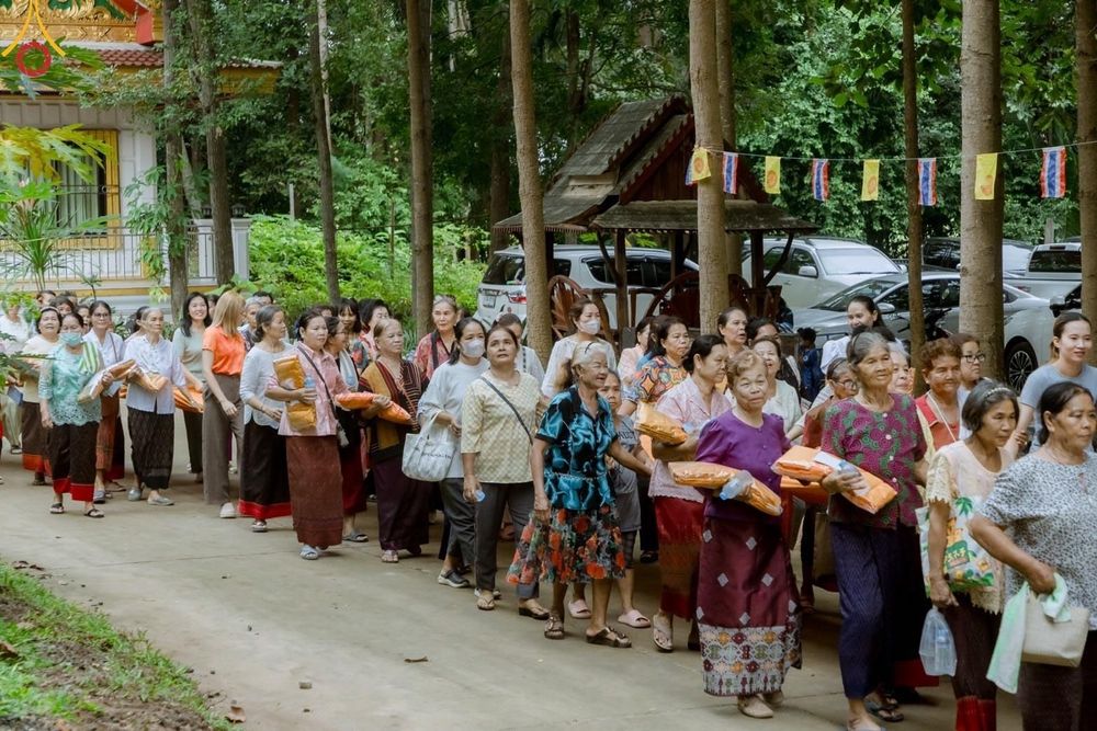 ภาพ No.176517:พิธีทอดกฐิน ณ วัดโนนดินแดงเหนือ อำเภอโนนดินแดง จังหวัดบุรีรัมย์  ในโครงการกฐินสามัคคีทั่วไทย 30,000 วัด บูชาธรรม 80 ปี หลวงพ่อธัมมชโย โดยคณะศิษยานุศิษย์วัดพระธรรมกาย วันที่ 27 ตุลาคม พ.ศ. 2567