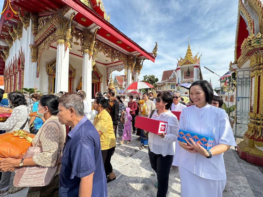 ภาพ No.171861:พิธีทอดกฐิน ณ วัดน้อยนางหงษ์ แขวงบางยี่ขัน เขตบางพลัด กรุงเทพฯ ในโครงการกฐินสามัคคีทั่วไทย 30,000 วัด บูชาธรรม 80 ปี หลวงพ่อธัมมชโย โดยคณะศิษยานุศิษย์วัดพระธรรมกาย วันที่ 26 ตุลาคม พ.ศ. 2567