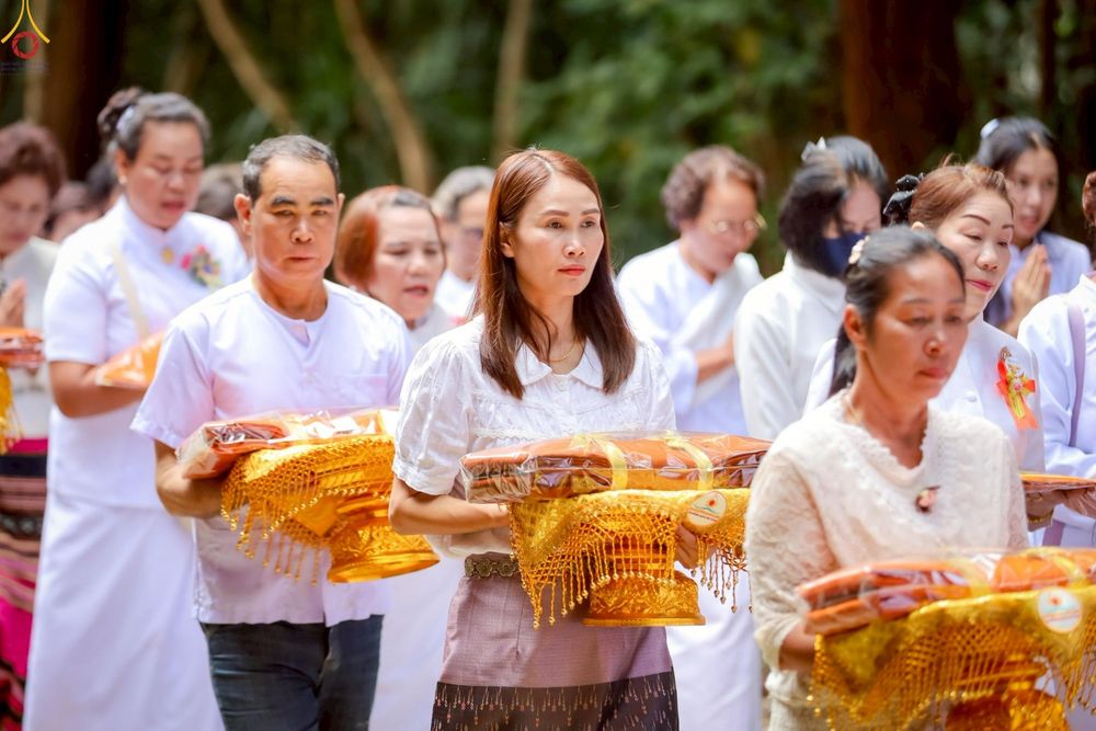 ภาพ No.250981:วันที่ 9 ตุลาคม พ.ศ. 2568 พิธีทอดกฐินสามัคคีทั่วไทย 30,000 วัด โดยคณะศิษยานุศิษย์ บูชาธรรม 81 ปี หลวงพ่อธัมมชโย ณ วัดห้วยน้ำริน ต.ร่องจิก อ.ภูเรือ จ.เลย