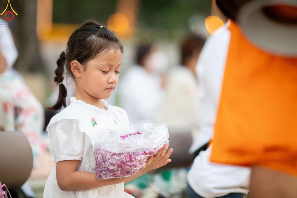 ภาพ No.201966:พิธีต้อนรับพระธรรมยาตรา ณ อนุสรณ์สถานลำดับที่ 7 สถานที่ขยายวิชชาธรรมกาย วัดพระธรรมกาย ต.คลองสาม อ.คลองหลวง จ.ปทุมธานี ในโครงการธรรมยาตรา กตัญญูบูชา มหาปูชนียาจารย์ พระมงคลเทพมุนี(สด จนฺทสโร) พระผู้ปราบมาร อนุสรณ์สถาน 7 แห่ง ปีที่ 13 วันที่ 26 มกราคม 2568