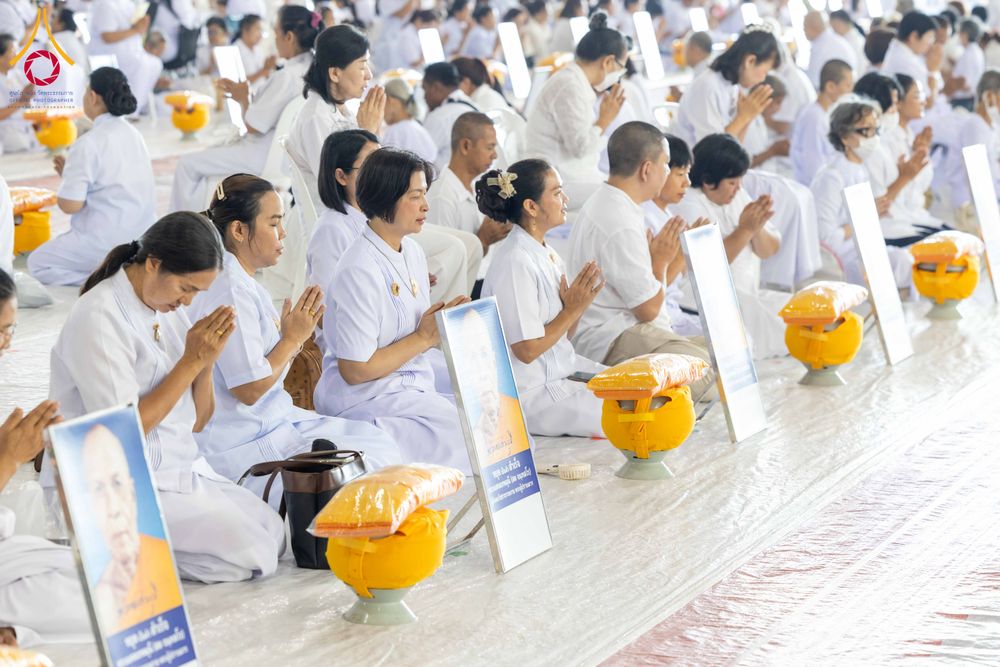 ภาพ No.321272:วันเสาร์ที่ 11 เมษายน พ.ศ.2569 พิธีขอขมาและมอบผ้าไตร โครงการอุปสมบทหมู่ บูชาธรรมหลวงพ่อธัมมชโย พ.ศ.2569 โครงการอุปสมบทหมู่ธรรมทายาท ระดับอุดมศึกษา รุ่น 53 (ภาคฤดูร้อน) ณ วัดพระธรรมกาย ปทุมธานี