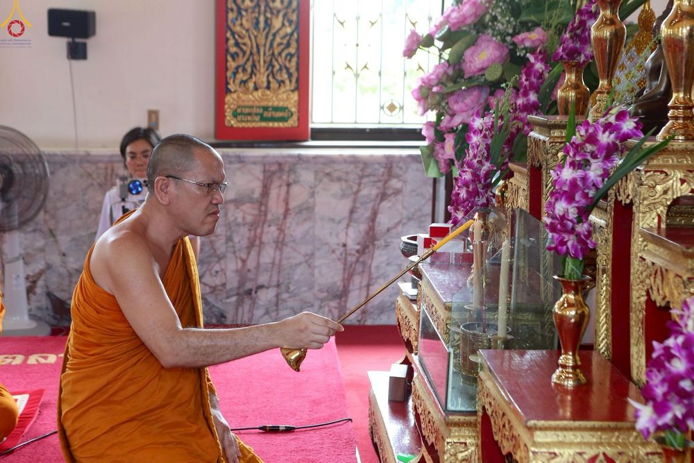 ภาพ No.253423:วันที่ 12 ตุลาคม พ.ศ. 2568 พิธีทอดกฐินสามัคคีทั่วไทย 30,000 วัด โดยคณะศิษยานุศิษย์ บูชาธรรม 81 ปี หลวงพ่อธัมมชโย ณ วัดสนามพราหมณ์  อ.เมือง จ.เพชรบุรี