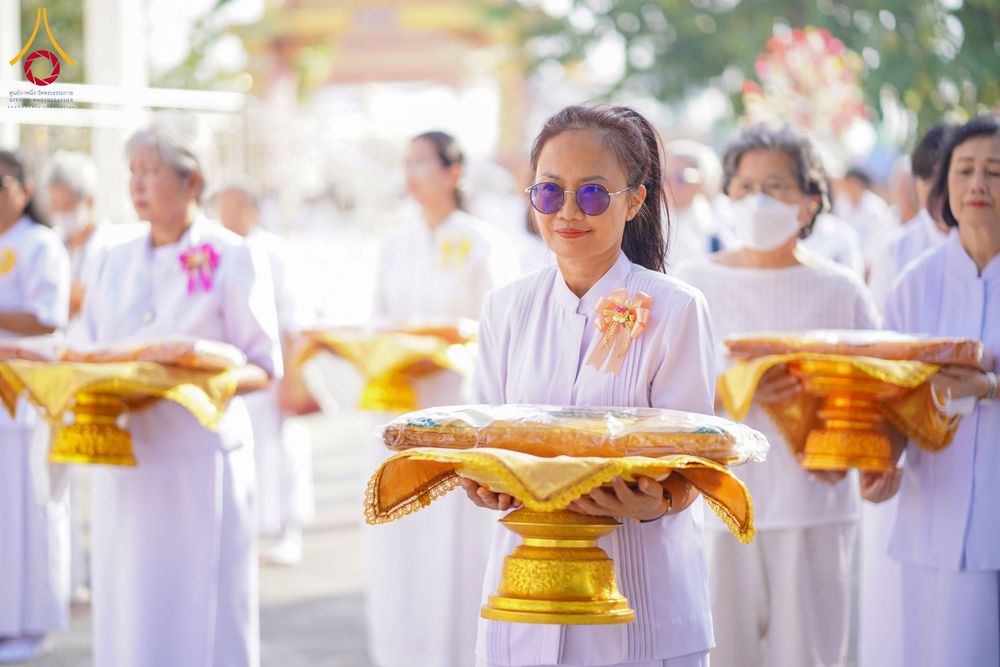 ภาพ No.204590:พิธีทอดผ้าป่าทำนุบำรุงศาสนสถาน ณ วัดเกิดการอุดม ตำบลคลองสาม อำเภอคลองหลวง จังหวัดปทุมธานี ในโครงการธรรมยาตรา กตัญญูบูชา มหาปูชนียาจารย์ พระมงคลเทพมุนี(สด จนฺทสโร) พระผู้ปราบมาร อนุสรณ์สถาน 7 แห่ง ปีที่ 13 วันที่ 30 มกราคม พ.ศ. 2568