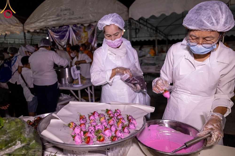 ภาพ No.116237:พิธีถวายภัตตาหารเป็นสังฆทาน แด่คณะพระธรรมยาตรา ปีที่ 12 วันที่ 21 มกราคม พ.ศ. 2567 ณ วัดโบสถ์(บน) บางคูเวียง จ.นนทบุรี