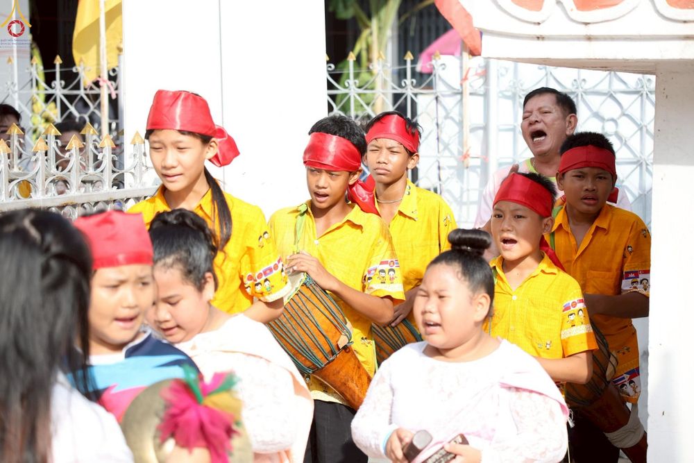 ภาพ No.253202:วันที่ 12 ตุลาคม พ.ศ. 2568 พิธีทอดกฐินสามัคคีทั่วไทย 30,000 วัด โดยคณะศิษยานุศิษย์ บูชาธรรม 81 ปี หลวงพ่อธัมมชโย ณ วัดบางขุนนนท์ แขวงบางขุนนนท์ เขตบางกอกน้อย กรุงเทพมหานคร