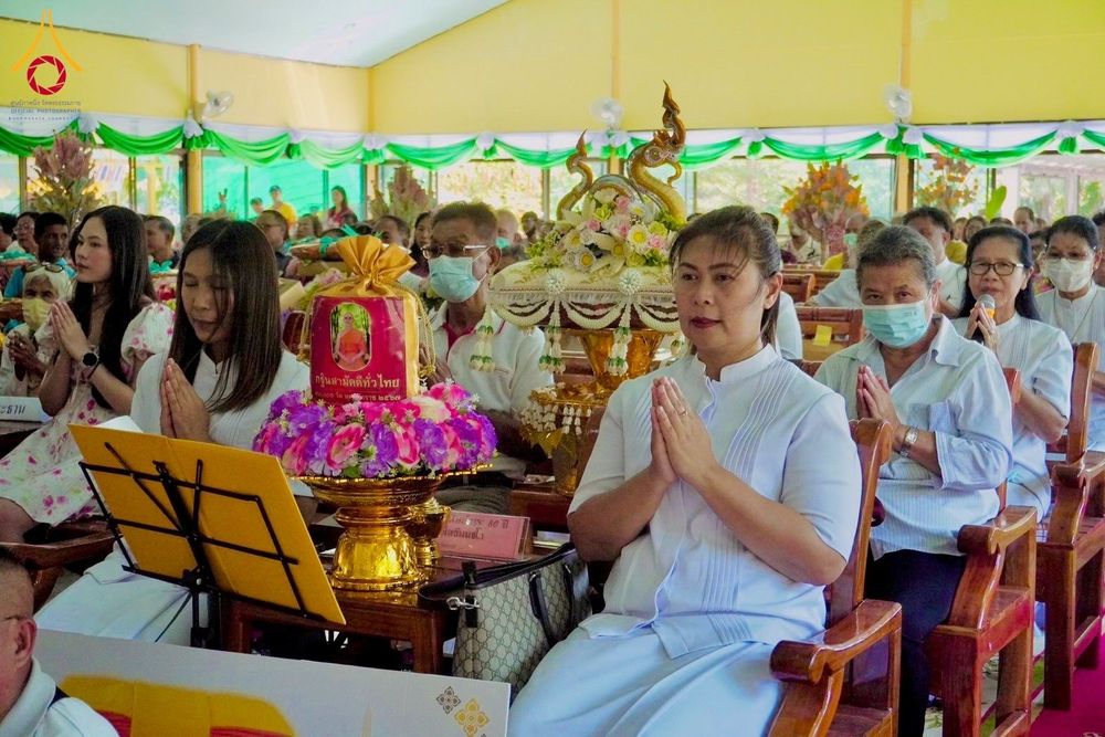ภาพ No.181937:พิธีทอดกฐิน ณ วัดบ้านนา จ.นครราชสีมา ในโครงการทอดกฐินสามัคคีทั่วไทย 30,000 วัด บูชาธรรม 80 ปี หลวงพ่อธัมมชโย โดยคณะศิษยานุศิษย์วัดพระธรรมกาย วันที่ 2 พฤศจิกายน พ.ศ. 2567