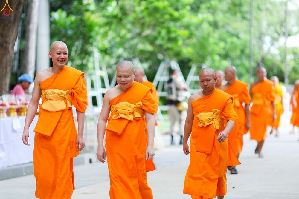 ภาพ No.250591:วันอังคารที่ 7 ตุลาคม พ.ศ. 2568 พิธีมหาปวารณาออกพรรษา ณ โบสถ์พระไตรปิฎก วัดพระธรรมกาย