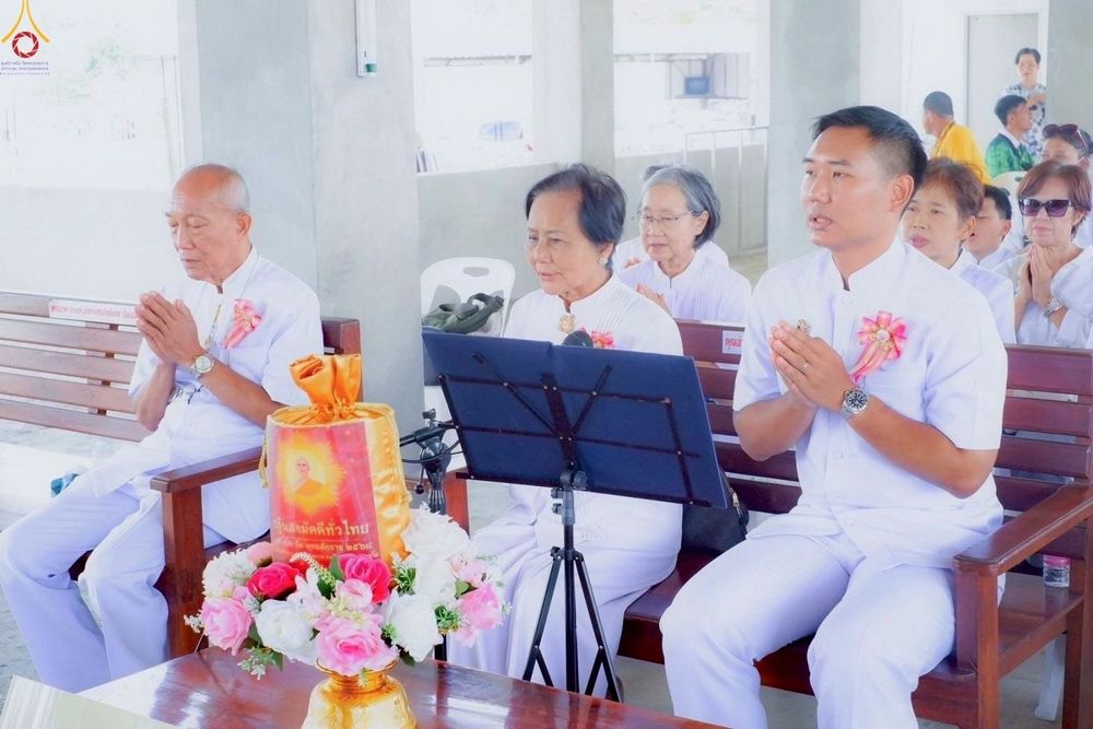 ภาพ No.253399:วันที่ 12 ตุลาคม พ.ศ. 2568 พิธีทอดกฐินสามัคคีทั่วไทย 30,000 วัด โดยคณะศิษยานุศิษย์ บูชาธรรม 81 ปี หลวงพ่อธัมมชโย ณ วัดท้องคุ้ง ตำบลคลองด่าน  อำเภอบางบ่อ จังหวัดสมุทรปราการ