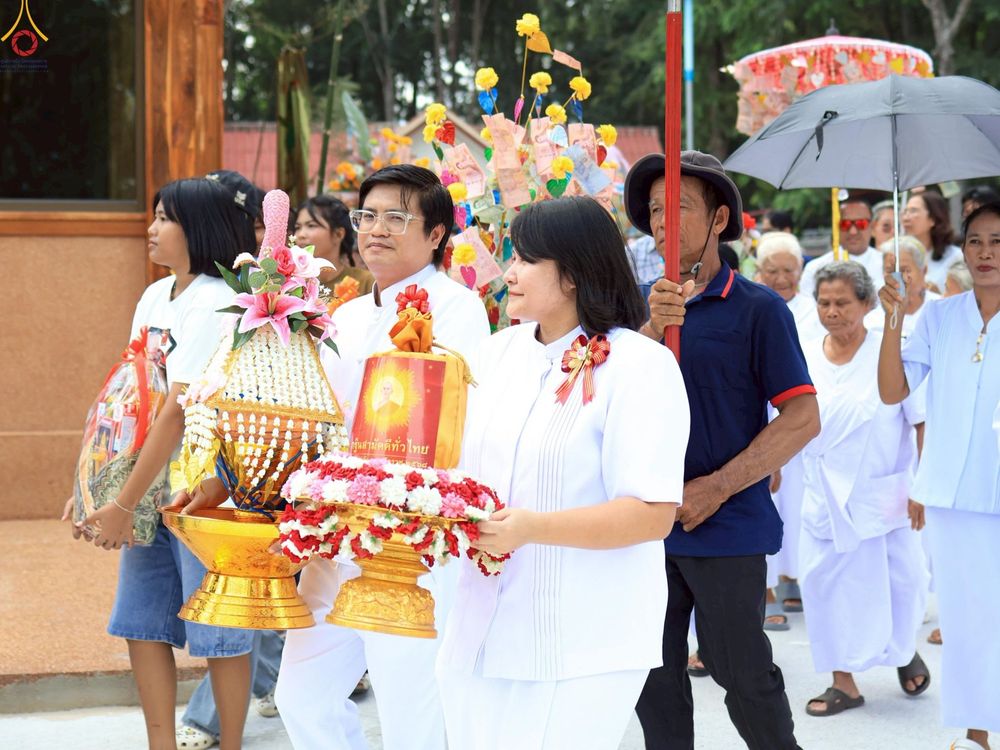 ภาพ No.256405:วันที่ 12 ตุลาคม พ.ศ. 2568 พิธีทอดกฐินสามัคคีทั่วไทย 30,000 วัด โดยคณะศิษยานุศิษย์ บูชาธรรม 81 ปี หลวงพ่อธัมมชโย ณ วัดหนองเค็ด จ.กาญจนบุรี