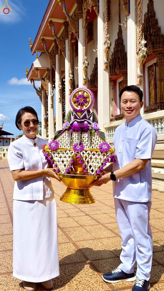 ภาพ No.262222:วันที่ 19 ตุลาคม พ.ศ. 2568 พิธีทอดกฐินสามัคคีทั่วไทย 30,000 วัด โดยคณะศิษยานุศิษย์ บูชาธรรม 81 ปี หลวงพ่อธัมมชโย ณ วัดม่วงขาว อ.ศรีมโหสถ จ.ปราจีนบุรี