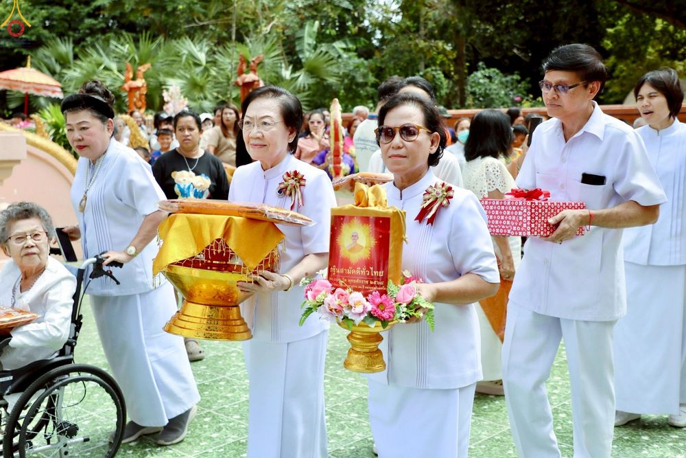 ภาพ No.265374:วันที่ 25 ตุลาคม พ.ศ. 2568 พิธีทอดกฐินสามัคคีทั่วไทย ณ วัดทรงธรรม อ.พนัสนิคม จ.ชลบุรี โดยคณะศิษยานุศิษย์ บูชาธรรม 81 ปี หลวงพ่อธัมมชโย