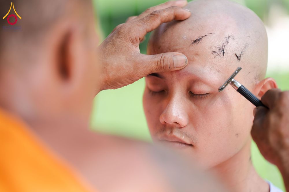 ภาพ No.341268:วันอาทิตย์ที่ 26 กรกฎาคม พ.ศ. 2569 ​โครงการอุปสมบทหมู่บูชาธรรมมหาปูชนียาจารย์ รุ่นที่ ๑ วัดกลางธนรินทร์ ต.บ้านแป้ง อ.พรหมบุรี จ.สิงห์บุรี