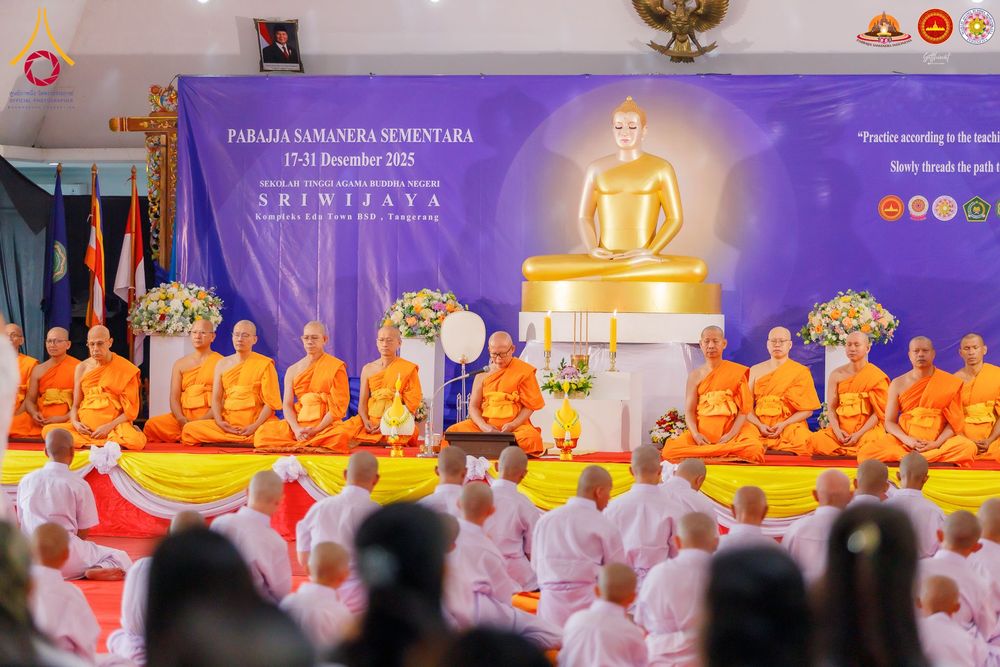 ภาพ No.283659:วันเสาร์ที่ 20 ธันวาคม  2568 พิธีบรรพชาสามเณร ณ ประเทศอินโดนีเซีย