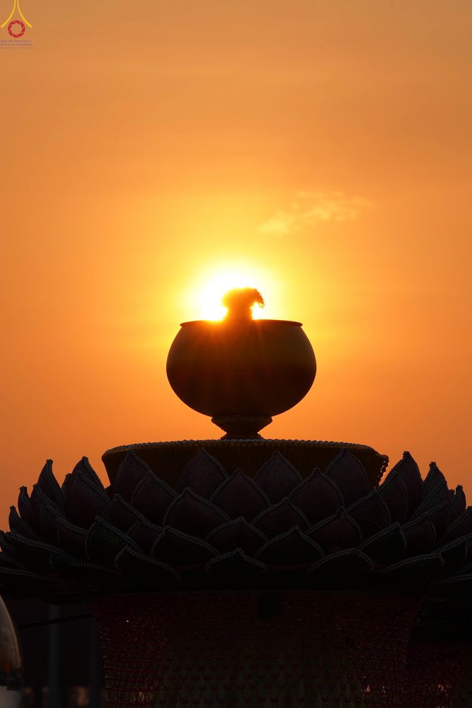 ภาพ No.307725:วันที่ 31 มกราคม พ.ศ. 2569 พิธีจุดประทีปธรรมถวายเป็นพุทธบูชา  และบูชาธรรมมหาปูชนียาจารย์ (ภาพชุดที่ 2) ณ วัดพระธรรมกาย ปทุมธานี ในโครงการธรรมยาตรา กตัญญูบูชา มหาปูชนียาจารย์ พระมงคลเทพมุนี(สด จนฺทสโร) พระผู้ปราบมาร อนุสรณ์สถาน 7 แห่ง ปีที่ 14