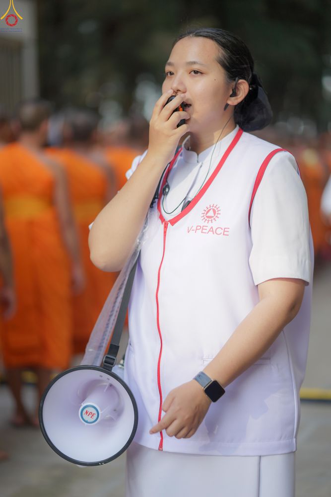 ภาพ No.301437:ภาพเบื้องหลังอาสาสมัครรวมใจ ชุดที่ 4 ในโครงการธรรมยาตรา กตัญญูบูชา มหาปูชนียาจารย์ พระมงคลเทพมุนี(สด จนฺทสโร) พระผู้ปราบมาร อนุสรณ์สถาน 7 แห่ง ปีที่ 14