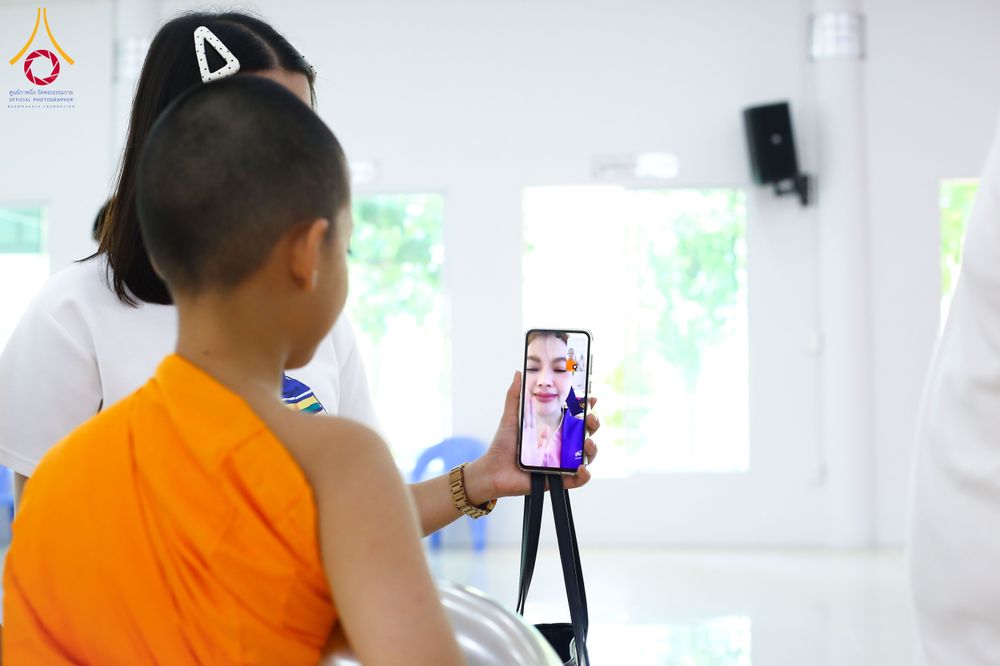 ภาพ No.320933:วันเสาร์ที่ 11 เมษายน พ.ศ.2569 พิธีตักบาตรฉลองสามเณรใหม่ ณ ศูนย์อบรมเยาวชนนครปฐม