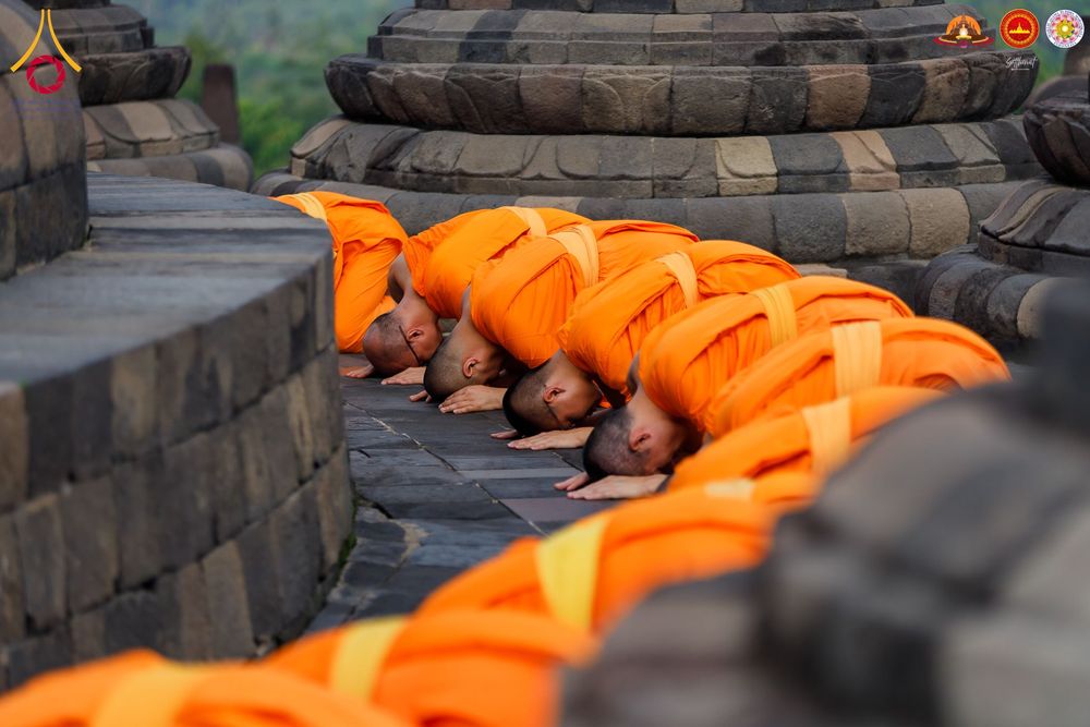 ภาพ No.280086:วันที่ 31 ธันวาคม พ.ศ. 2568 เดินธรรมยาตราที่บรมพุทธโธ อินโดนีเซีย