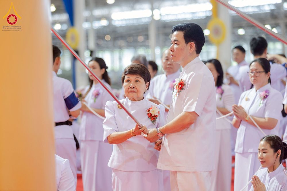 ภาพ No.261246:วันอาทิตย์ที่ 5 ตุลาคม พ.ศ. 2568 พิธีจุดเทียนใจ ไฟนิรันด์ อนันตชัย ณ สภาธรรมกายสากล วัดพระธรรมกาย