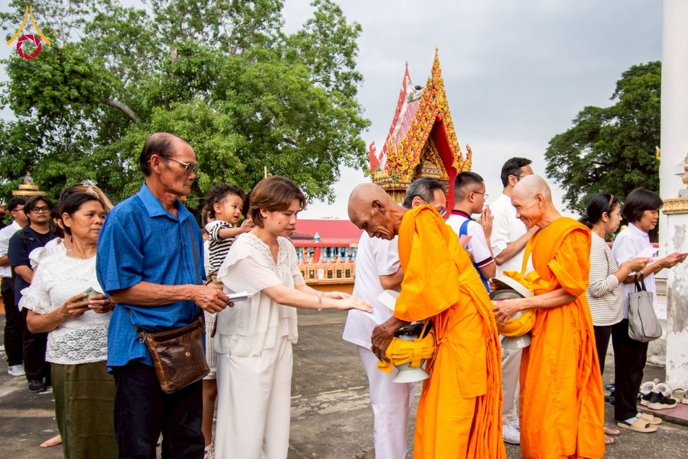 ภาพ No.276405:วันศุกร์ที่ 5 ธันวาคม 2568 (วันพ่อแห่งชาติ) พิธีบรรพชาอุปสมบทหมู่ธรรมทายาท จำนวน 14 รูป โครงการบรรพชาอุปสมบทหมู่ รุ่นบูชาธรรมมหาปูชนียาจารย์ ประจำปี 2568  ณ ศูนย์อบรมเยาวชนบางปะหัน จังหวัดพระนครศรีอยุธยา