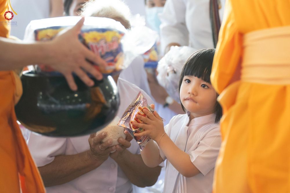 ภาพ No.136602:พิธีตักบาตร พิธีบูชาข้าวพระ ในวันอาทิตย์ต้นเดือนที่ 5 พฤษภาคม พ.ศ. 2567 ณ วัดพระธรรมกาย จ.ปทุมธานี