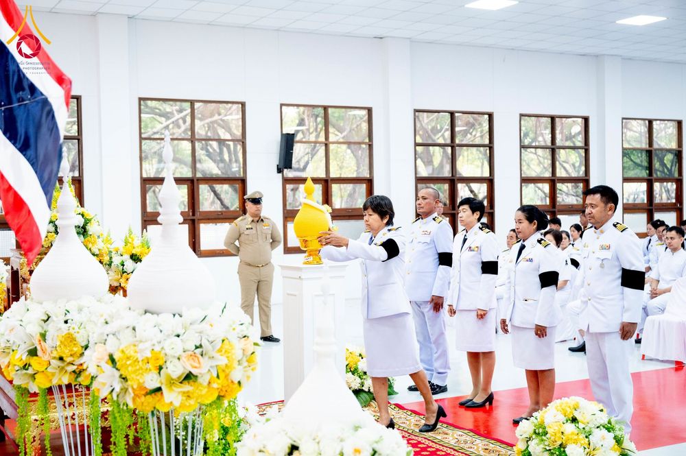 ภาพ No.276053:วันที่ 5 ธันวาคม พ.ศ. 2568 พสกนิกรอำเภอคลองหลวง พร้อมใจบำเพ็ญกุศลอุทิศถวาย “ในหลวงรัชกาลที่ 9” น้อมรำลึกในพระมหากรุณาธิคุณ เนื่องในวันคล้ายวันพระบรมราชสมภพ วันชาติ และวันพ่อแห่งชาติ ณ อาคารปลูกศรัทธา 2 วัดพระธรรมกาย อำเภอคลองหลวง จังหวัดปทุมธานี