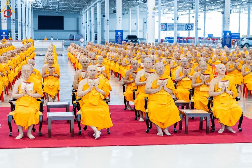 ภาพ No.182807:พิธีปฎิบัติธรรมและพิธีรับมอบต้นสมบัติจักรพรรดิ วันอาทิตย์ที่ 15 ธันวาคม พ.ศ. 2567 ณ สภาธรรมกายสากล วัดพระธรรมกาย