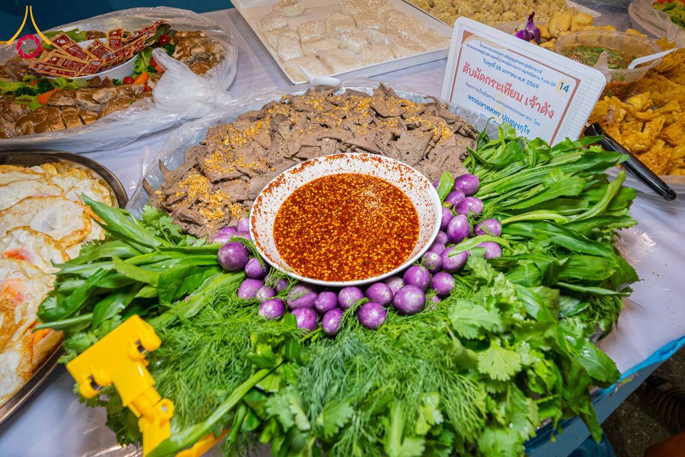 ภาพ No.303907:วันที่ 28 มกราคม พ.ศ. 2569 พิธีถวายภัตตาหารเป็นสังฆทาน แด่พระธรรมยาตรา ณ วัดพระธรรมกาย  จังหวัดปทุมธานี ในโครงการธรรมยาตรา กตัญญูบูชา มหาปูชนียาจารย์ พระมงคลเทพมุนี(สด จนฺทสโร) พระผู้ปราบมาร อนุสรณ์สถาน 7 แห่ง ปีที่ 14