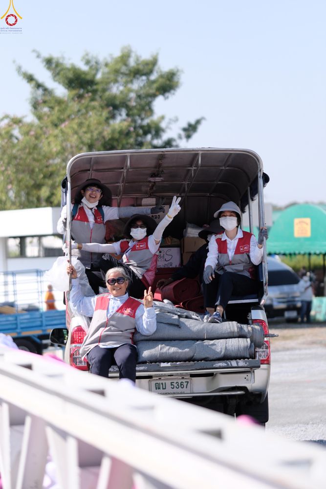 ภาพ No.301498:ภาพเบื้องหลังอาสาสมัครรวมใจ ชุดที่ 4 ในโครงการธรรมยาตรา กตัญญูบูชา มหาปูชนียาจารย์ พระมงคลเทพมุนี(สด จนฺทสโร) พระผู้ปราบมาร อนุสรณ์สถาน 7 แห่ง ปีที่ 14