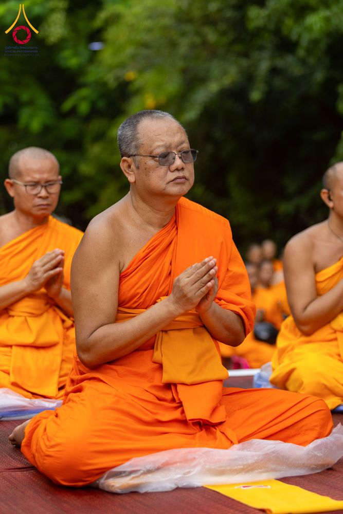 ภาพ No.351468:วันที่ 22 กันยายน พ.ศ. 2569  พิธีตักบาตรสามเณรธรรมทายาท โครงการบรรพชาพัฒนาคุณธรรม จริยธรรม  สำหรับนักเรียนนายสิบตำรวจ (นสต.) รุ่นที่ 16 ศูนย์ฝึกอบรมตำรวจภูธรภาค 1  ณ วัดพระพุทธบาทราชวรมหาวิหาร