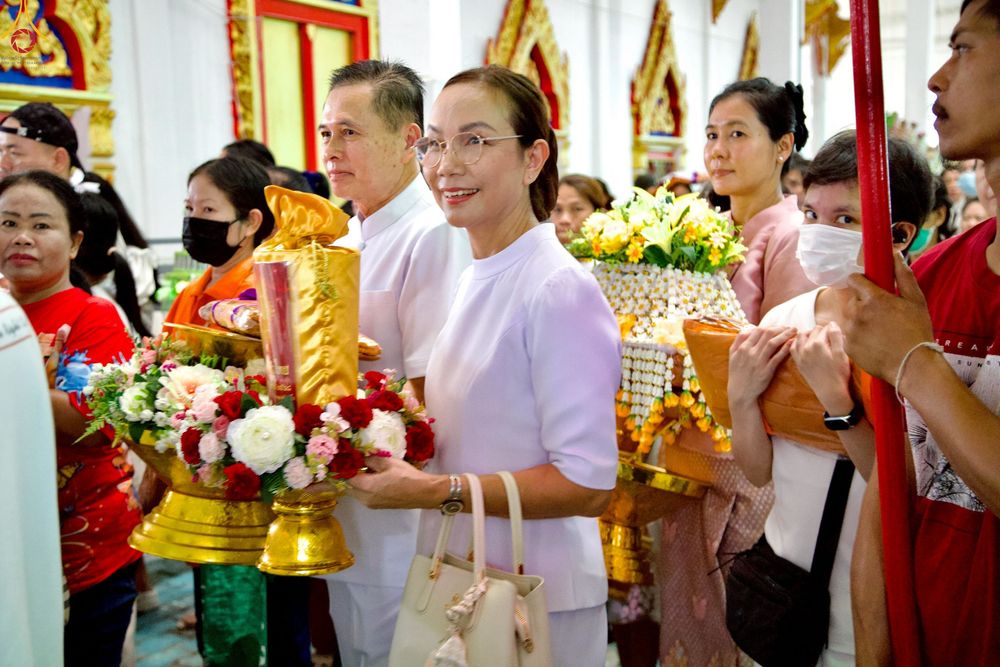 ภาพ No.254036:วันที่ 12 ตุลาคม พ.ศ. 2568 พิธีทอดกฐินสามัคคีทั่วไทย 30,000 วัด โดยคณะศิษยานุศิษย์ บูชาธรรม 81 ปี หลวงพ่อธัมมชโย ณ วัดหนองคล้า อ.ศรีราชา จ.ชลบุรี