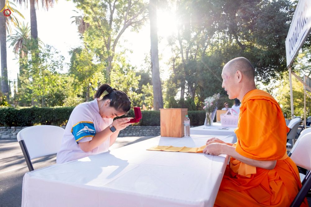 ภาพ No.259264:วันอาทิตย์ที่ 12 ตุลาคม พ.ศ. 2568 พิธีทอดกฐินบรมจักรพรรดิ สร้างอุโบสถ 82 ปี บูชาธรรมหลวงพ่อธัมมชโย ณ วัดพระธรรมกายแคลิฟอร์เนีย ประเทศสหรัฐอเมริกา 