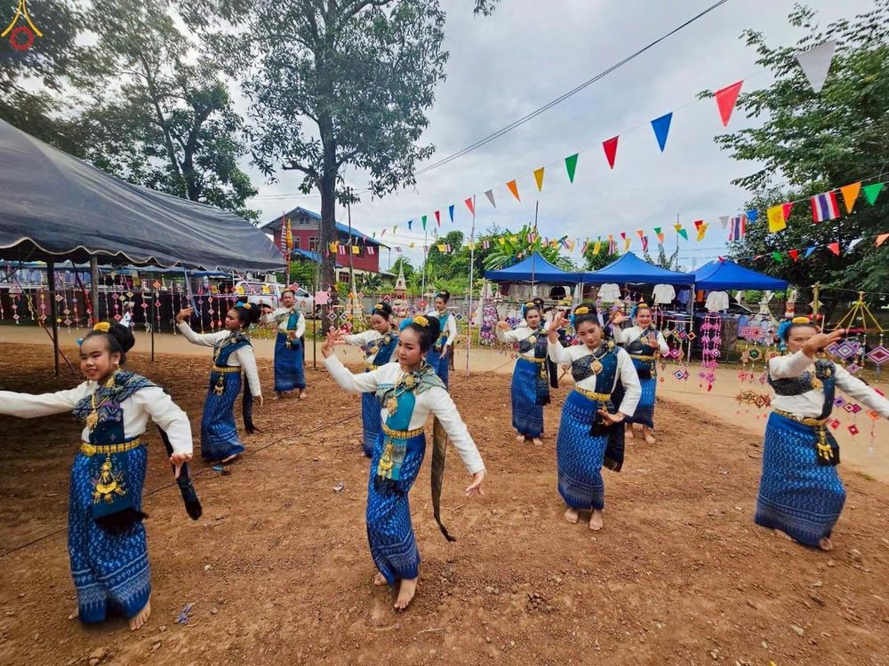 ภาพ No.270136:วันที่ 28 ตุลาคม พ.ศ. 2568 พิธีทอดกฐินสามัคคีทั่วไทย ณ วัดสระโพนทอง ต.โพนทอง  อ.หนองเรือ จ.ขอนแก่น โดยคณะศิษยานุศิษย์ บูชาธรรม 81 ปี หลวงพ่อธัมมชโย