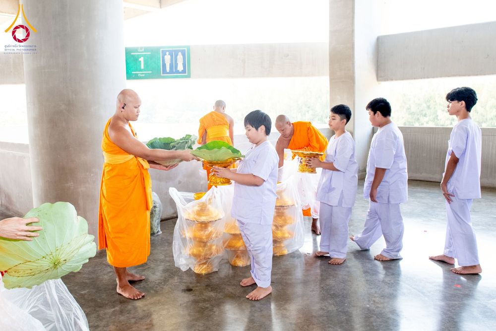 ภาพ No.213491:วันเสาร์ที่ 29 มีนาคม พ.ศ. 2568 พิธีปลงผม โครงการสามเณรยุวธรรมทายาท รุ่นที่ 33 โครงการสามเณรมัชฌิมธรรมทายาท รุ่นที่ 29 ณ ห้องปฏิบัติธรรมวิหารคด คอร์ 13 วัดพระธรรมกาย
