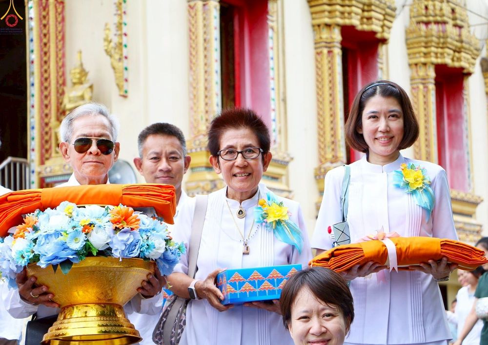 ภาพ No.260688:วันที่ 19 ตุลาคม พ.ศ. 2568 พิธีทอดกฐินสามัคคีทั่วไทย 30,000 วัด โดยคณะศิษยานุศิษย์ บูชาธรรม 81 ปี หลวงพ่อธัมมชโย ณ วัดยอดสุวรรณคีรี อ.บ้านคา จ.ราชบุรี