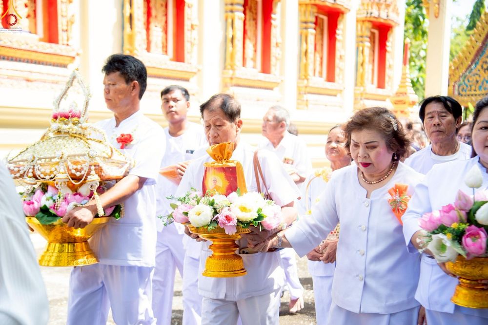 ภาพ No.269379:วันที่ 26 ตุลาคม พ.ศ. 2568 พิธีทอดกฐินสามัคคีทั่วไทย ณ วัดดอนคราม อำเภอท่าม่วง จังหวัดกาญจนบุรี โดยคณะศิษยานุศิษย์ บูชาธรรม 81 ปี หลวงพ่อธัมมชโย