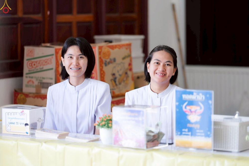 ภาพ No.233479:วันจันทร์ที่ 7 กรกฎาคม พ.ศ. 2568 จังหวัดบุรีรัมย์รวมใจ สัมมนาคณะสงฆ์ เพื่อฟื้นฟูพระพุทธศาสนา  โครงการทอดกฐินสามัคคีทั่วไทย 30,000 วัด ประจำปีพุทธศักราช 2568 และพิธีถวายมหาสังฆทาน 300 กว่าวัด โดยคณะศิษยานุศิษย์ บูชาธรรม 81 ปี หลวงพ่อธัมมชโย  ณ วัดกลาง พระ
