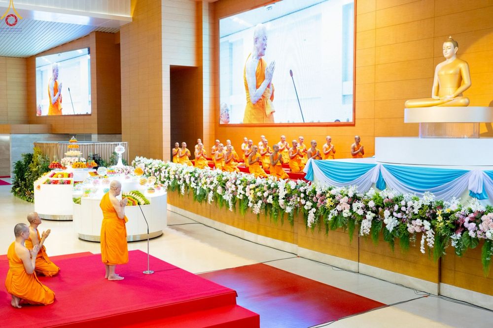 ภาพ No.277434:วันอาทิตย์ต้นเดือนที่ 7 ธันวาคม พ.ศ.2568 พิธีทอดผ้าป่าต้นสมบัติจักรพรรดิ ณ สภาธรรมกายสากล วัดพระธรรมกาย
