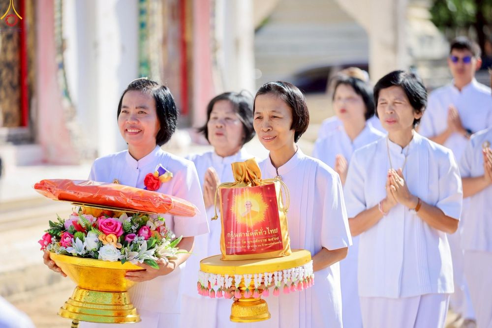 ภาพ No.271548:วันที่ 29 ตุลาคม พ.ศ. 2568 พิธีทอดกฐินสามัคคีทั่วไทย ณ วัดกำแพงงาม ต.บ้านกล้วย อ.เมือง จ.สุโขทัย โดยคณะศิษยานุศิษย์ บูชาธรรม 81 ปี หลวงพ่อธัมมชโย