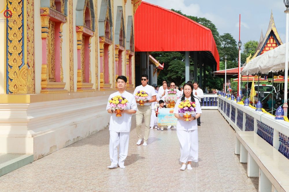 ภาพ No.170529:พิธีทอดกฐิน ณ วัดเสมาทอง ต.ถอนสมอ อ.ท่าช้าง จ.สิงห์บุรี ในโครงการกฐินสามัคคีทั่วไทย 30,000 วัด บูชาธรรม 80 ปี หลวงพ่อธัมมชโย โดยคณะศิษยานุศิษย์วัดพระธรรมกาย วันที่ 19 ตุลาคม พ.ศ. 2567
