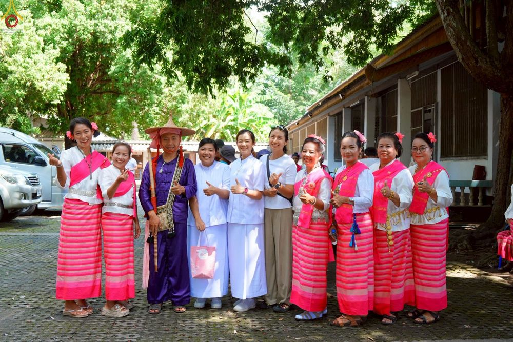 ภาพ No.277320:วันที่ 19 ตุลาคม พ.ศ. 2568 พิธีทอดกฐินสามัคคีทั่วไทย ณ วัดกลาง ต.เวียงใต้ อ.ปาย จ.แม่ฮ่องสอน โดยคณะศิษยานุศิษย์ บูชาธรรม 81 ปี หลวงพ่อธัมมชโย